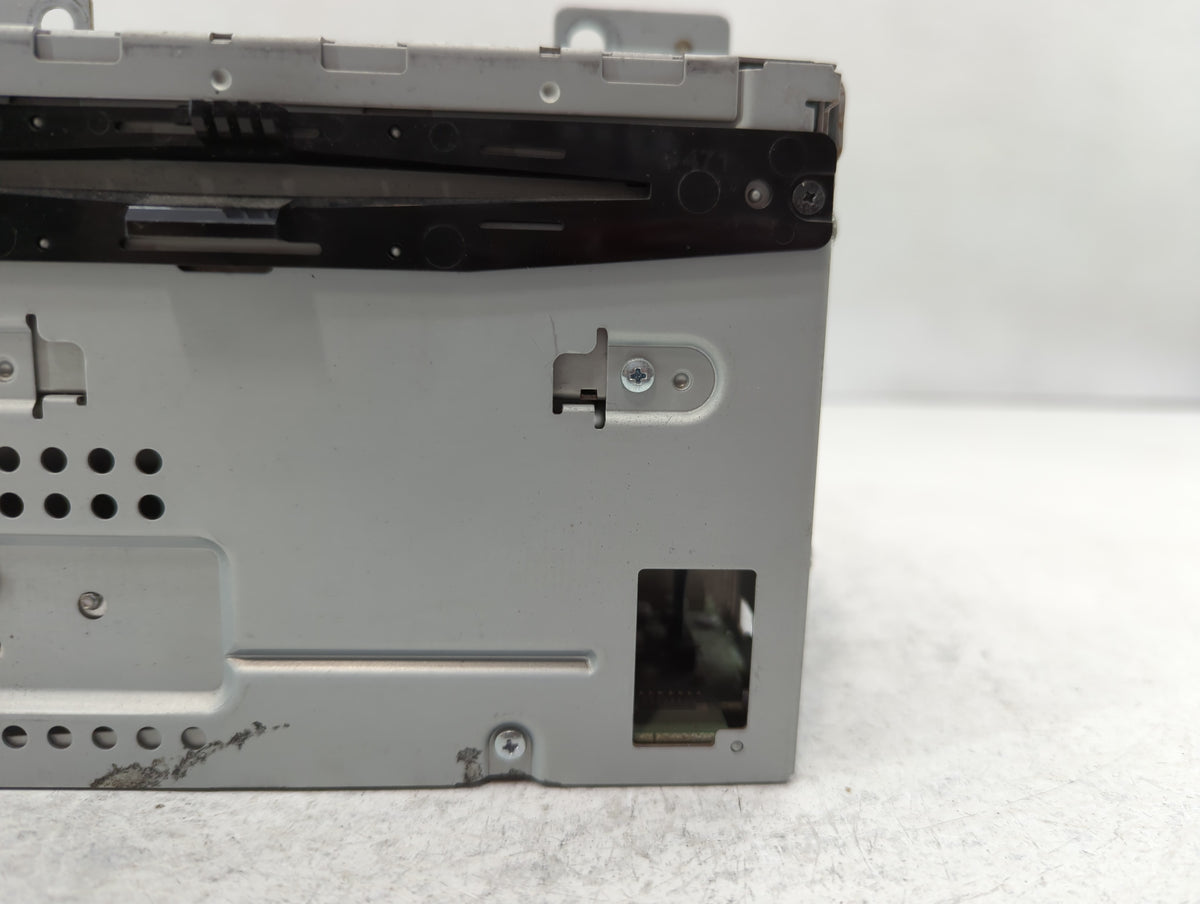 2010-2010 Ford Flex Am Fm Cd Player Radio Receiver 596735 - Oemusedautoparts1.com