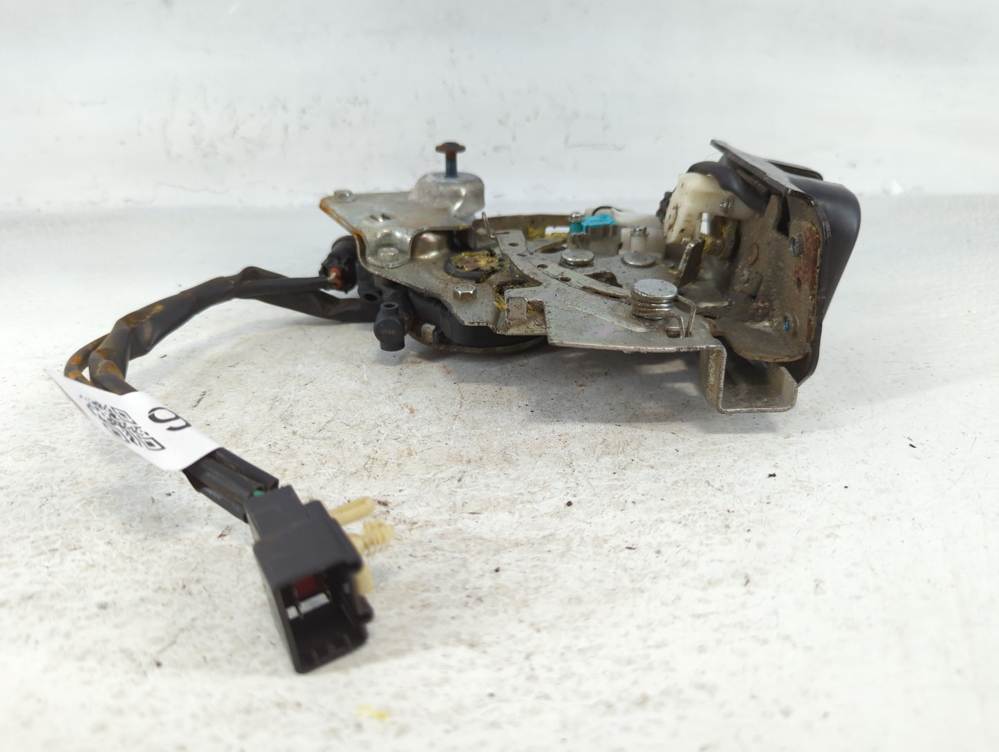 2010 Ford Flex Trunk Lid-hinge Passenger Right Side 681266 - Oemusedautoparts1.com
