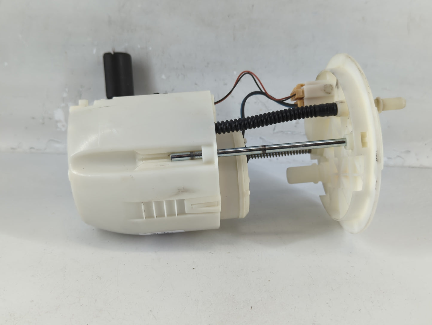 2010-2012 Ford Flex Electrical Gas Fuel Pump Assembly - Oemusedautoparts1.com