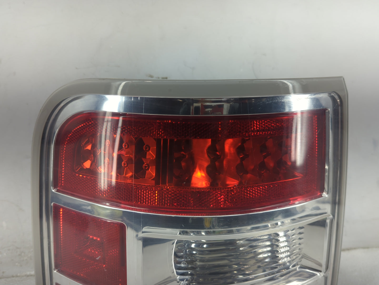 2009-2011 Ford Flex Tail Light Assembly Driver Left OEM Fits Fits 2009 2010 2011 OEM Used Auto Parts - Oemusedautoparts1.com