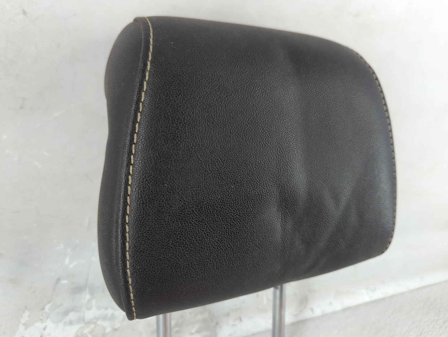 2009-2012 Ford Flex Headrest Head Rest Rear Seat Fits Fits 2009 2010 2011 2012 OEM Used Auto Parts - Oemusedautoparts1.com