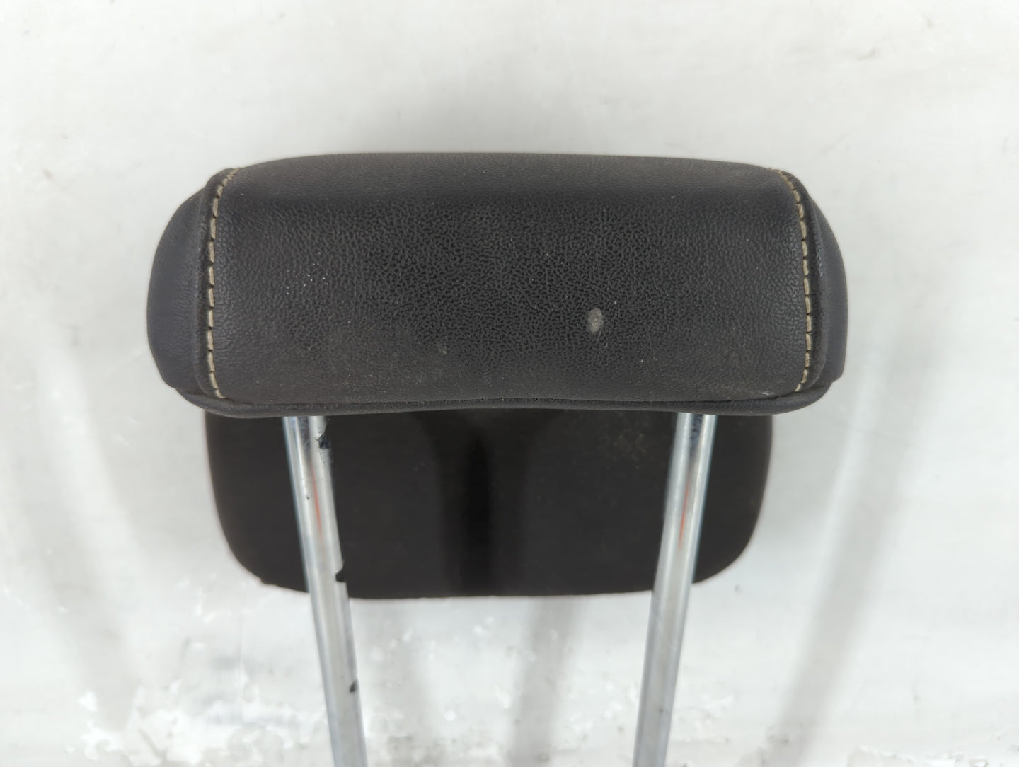 2009-2012 Ford Flex Headrest Head Rest Rear Seat Fits Fits 2009 2010 2011 2012 OEM Used Auto Parts - Oemusedautoparts1.com