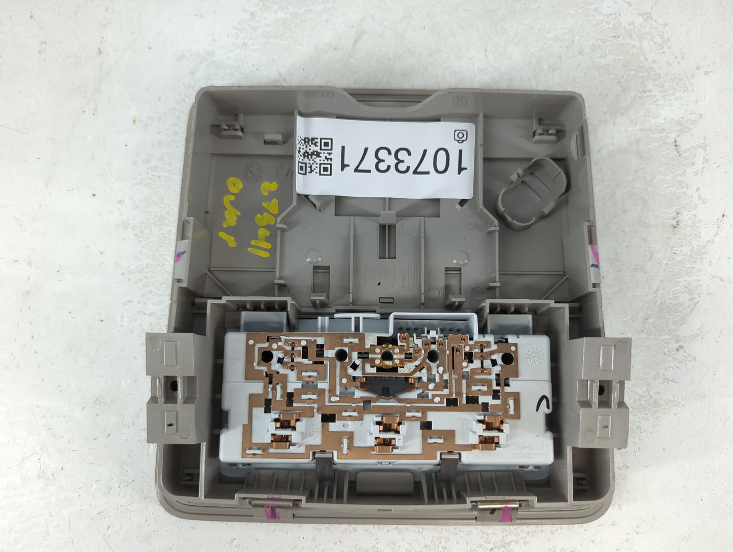 2010 Ford Focus Overhead Roof Console - Oemusedautoparts1.com