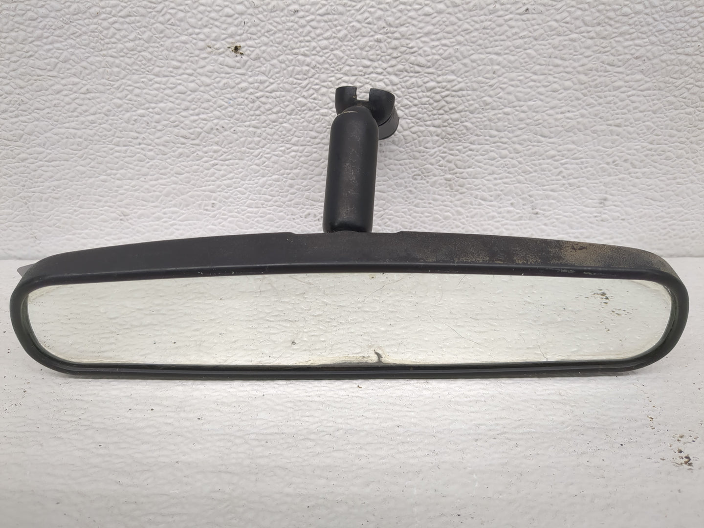 2010-2018 Ford Focus Interior Rear View Mirror Replacement OEM P/N:E8011681 Fits OEM Used Auto Parts - Oemusedautoparts1.com