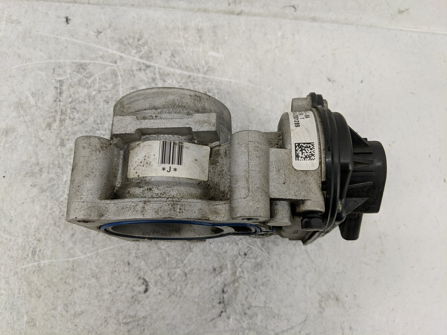 2008-2011 Ford Focus Throttle Body P/N:09244 2001289 Fits Fits 2008 2009 2010 2011 2012 2013 OEM Used Auto Parts - Oemusedau