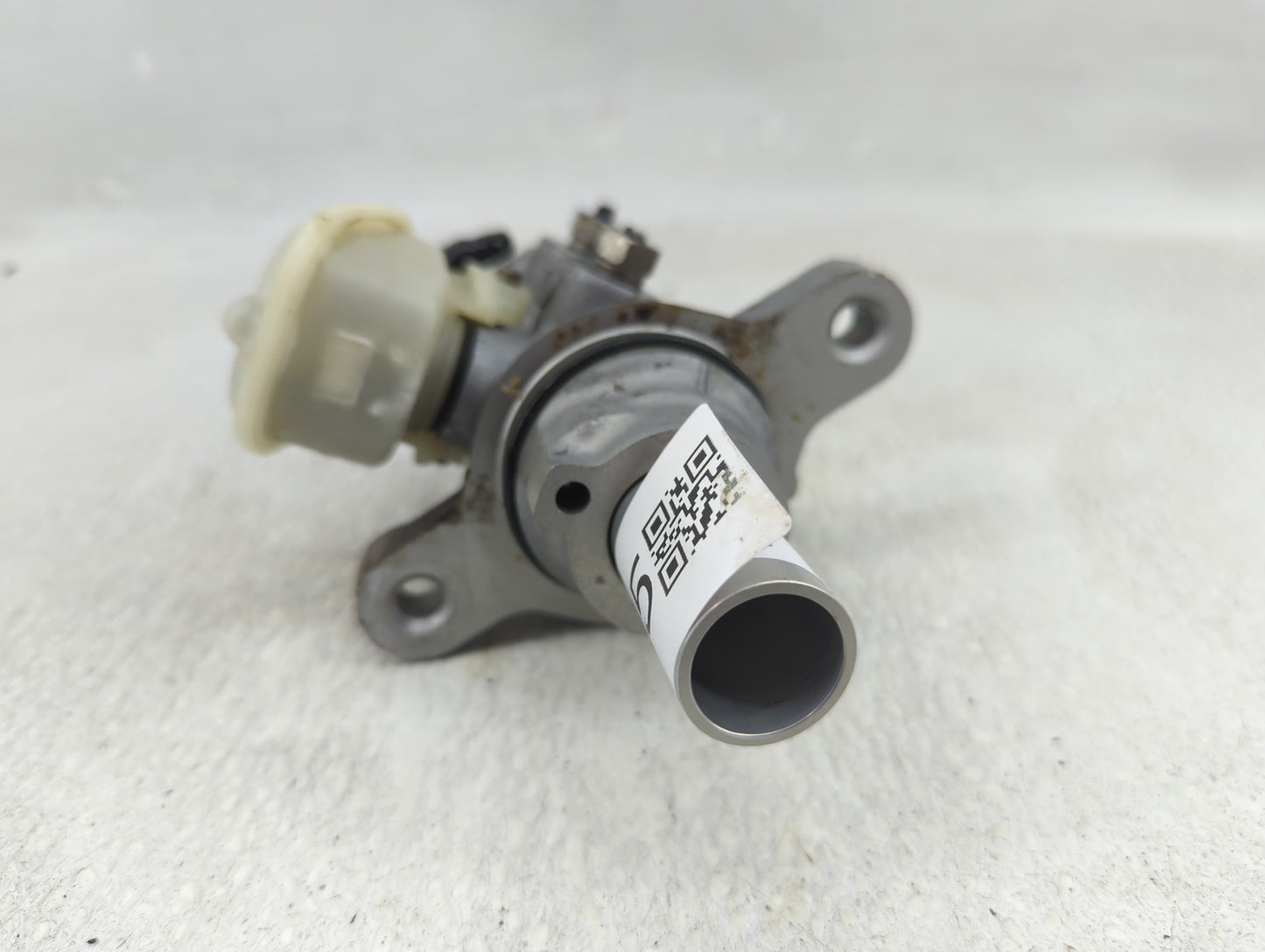 2009-2011 Ford Focus Brake Master Cylinder 1278115 - Oemusedautoparts1.com