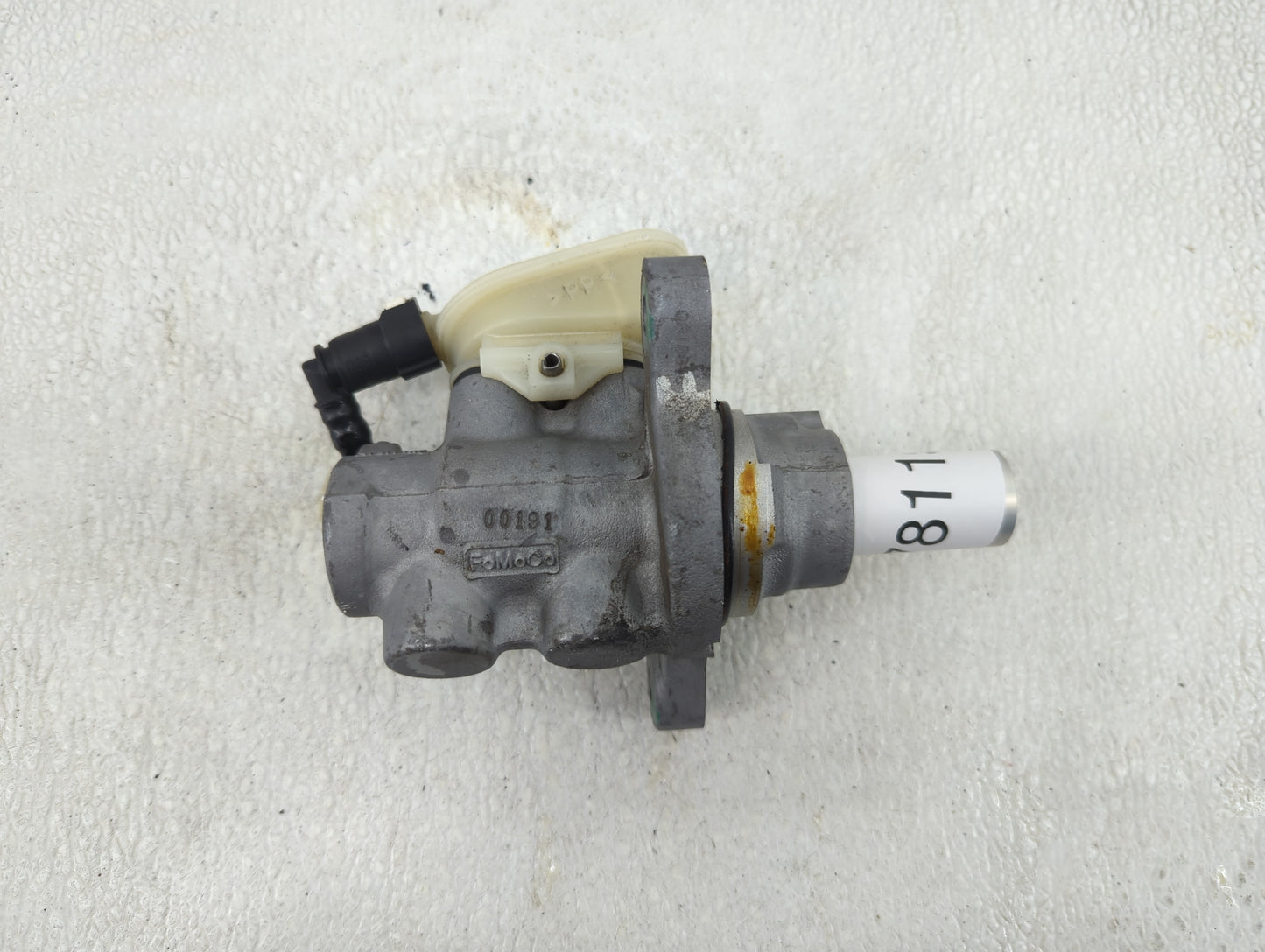 2009-2011 Ford Focus Brake Master Cylinder 1278115 - Oemusedautoparts1.com