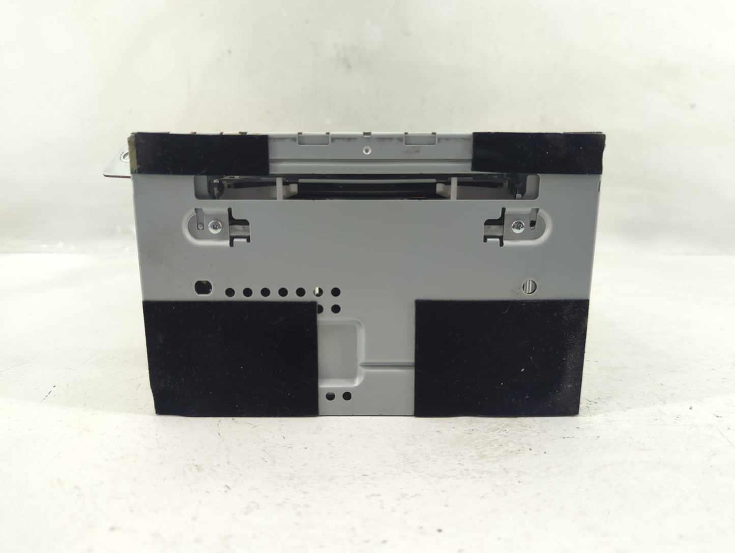 2010-2011 Ford Focus Radio AM FM Cd Player Receiver Replacement P/N:9S4T18C869BJ Fits Fits 2010 2011 OEM Used Auto Parts - O