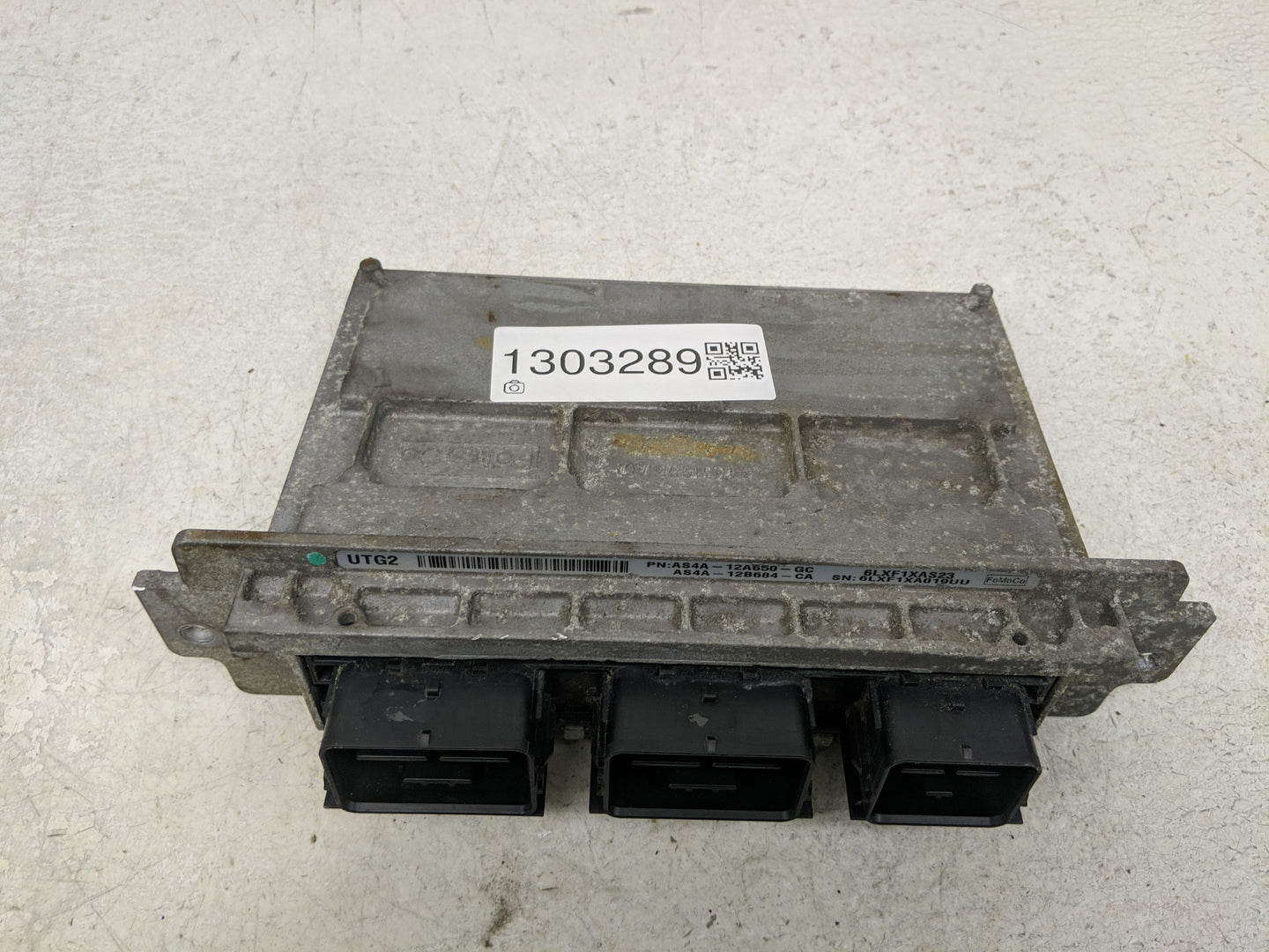 2008-2011 Ford Focus PCM Engine Control Computer ECU ECM PCU OEM P/N:6LXF1XAS00 Fits Fits 2008 2009 2010 2011 OEM Used Auto 