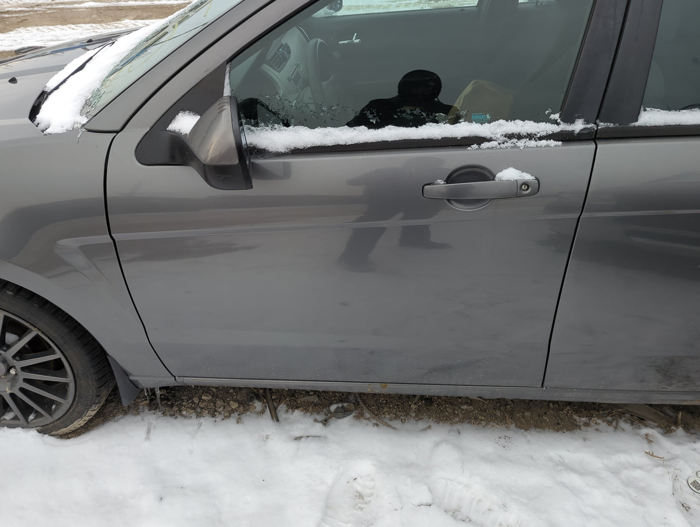 2008-2011 Ford Focus Driver Front Door Oem - Oemusedautoparts1.com