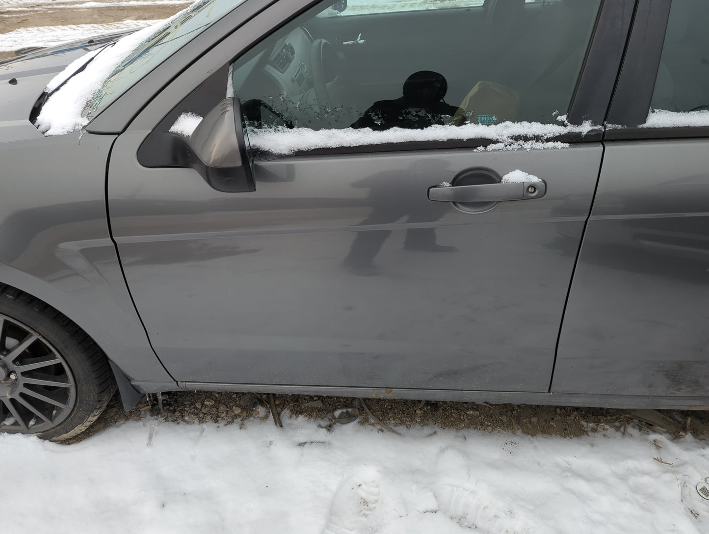 2008-2011 Ford Focus Driver Front Door Oem - Oemusedautoparts1.com