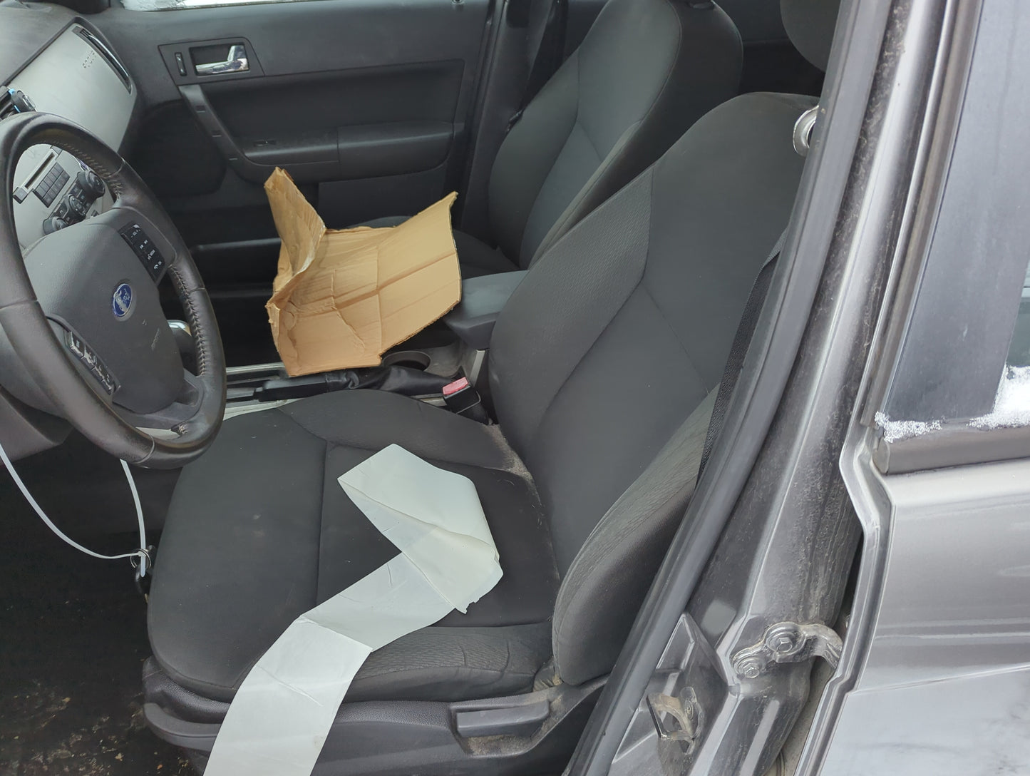 2008-2010 Ford Focus Driver Front Seat Oem 1311799 - Oemusedautoparts1.com