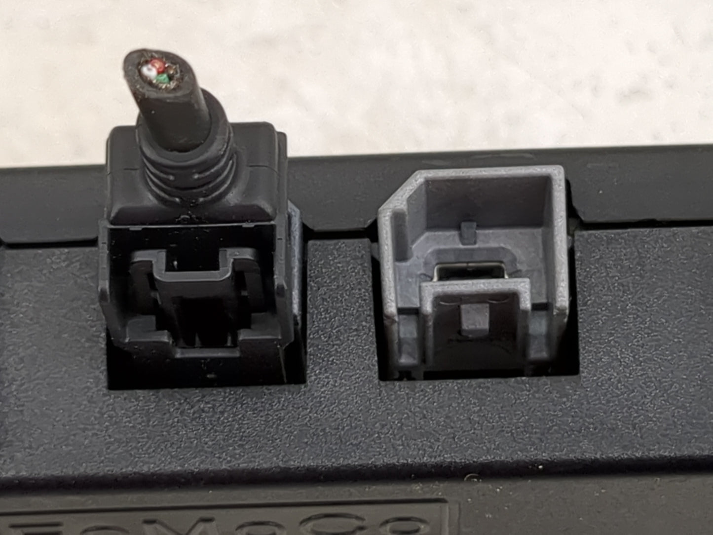 2009-2010 Ford Focus Communication Control Module 1311826 - Oemusedautoparts1.com