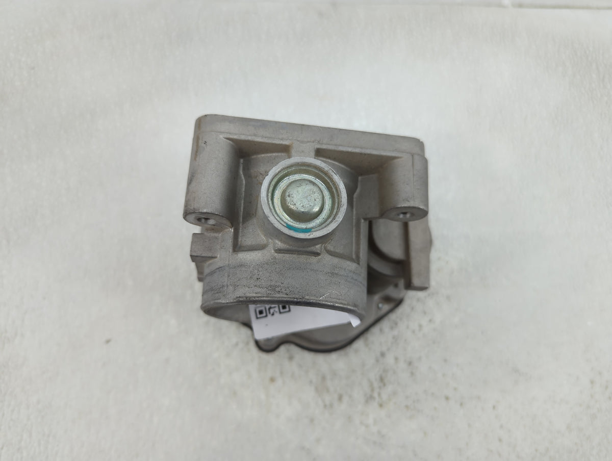 2008-2011 Ford Focus Throttle Body P/N:8S4E-BA Fits Fits 2008 2009 2010 2011 2012 2013 OEM Used Auto Parts - Oemusedautopart