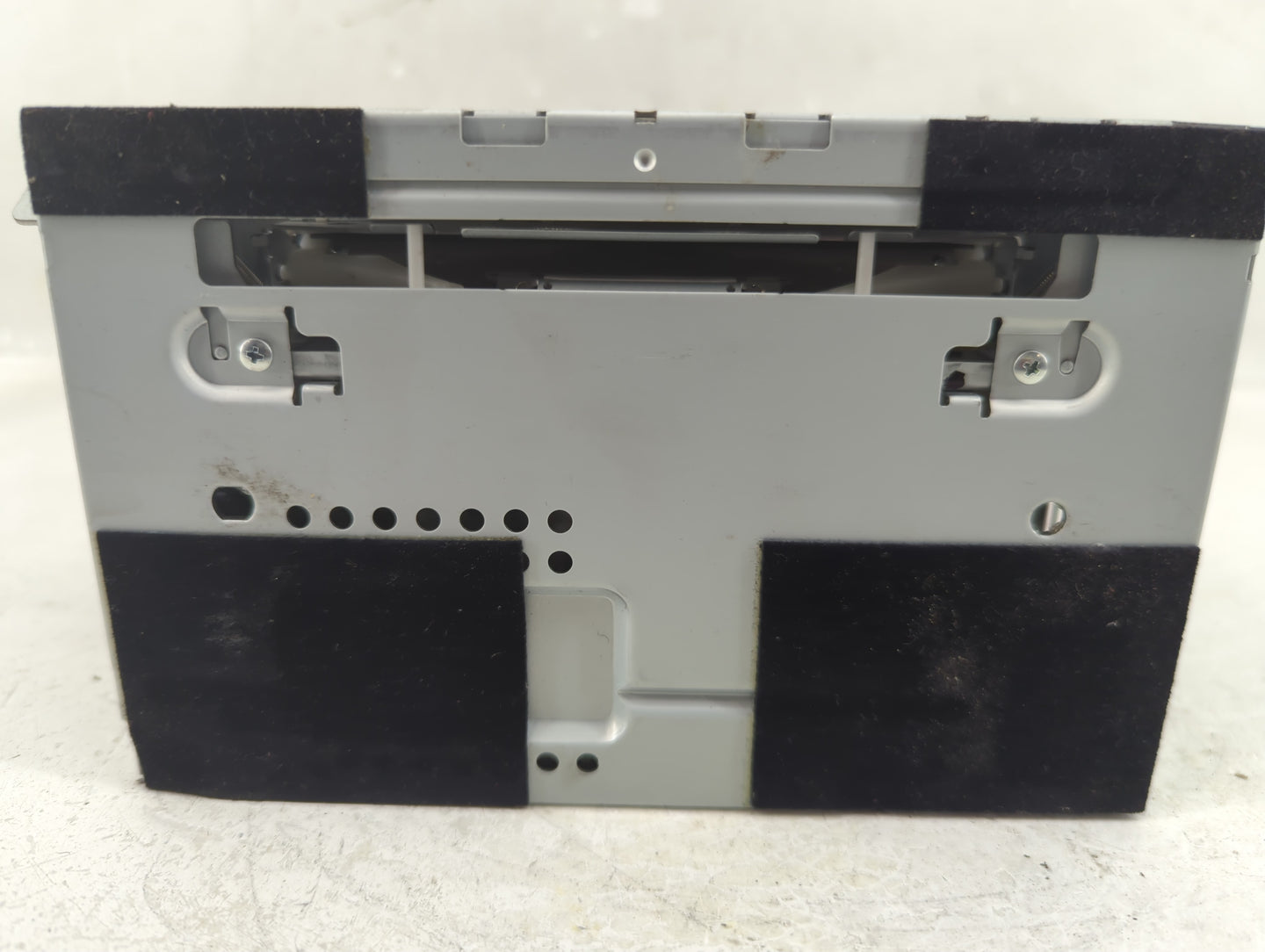 2010-2011 Ford Focus Radio AM FM Cd Player Receiver Replacement P/N:9S4T18C869DJ Fits Fits 2010 2011 OEM Used Auto Parts - O