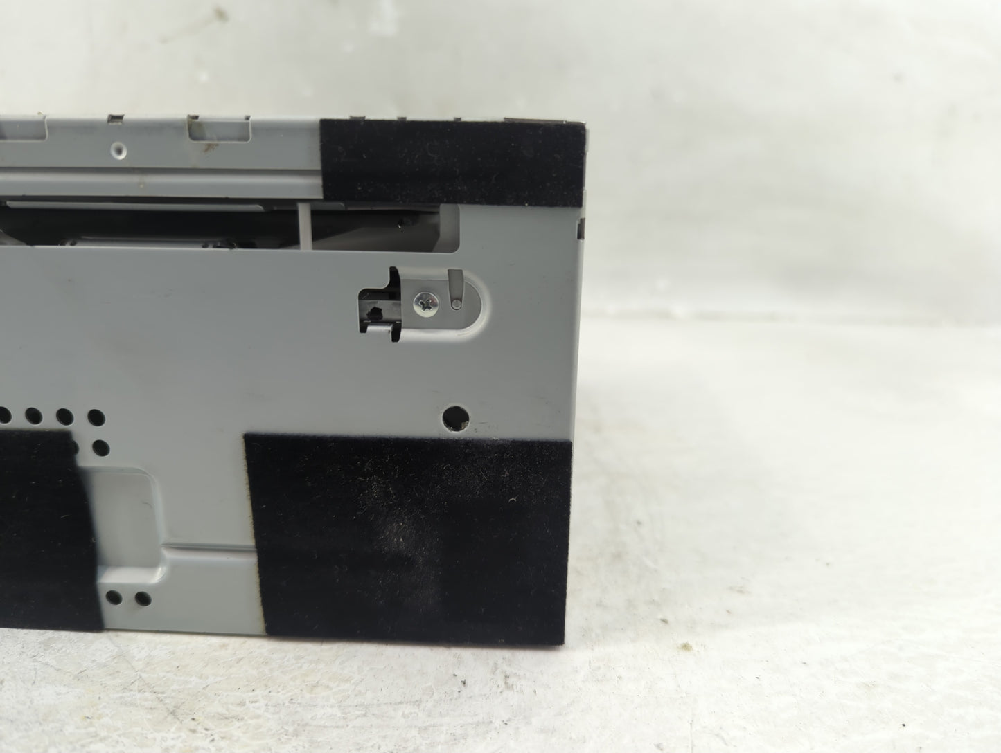 2010-2011 Ford Focus Radio AM FM Cd Player Receiver Replacement P/N:9S4T18C869DJ Fits Fits 2010 2011 OEM Used Auto Parts - O