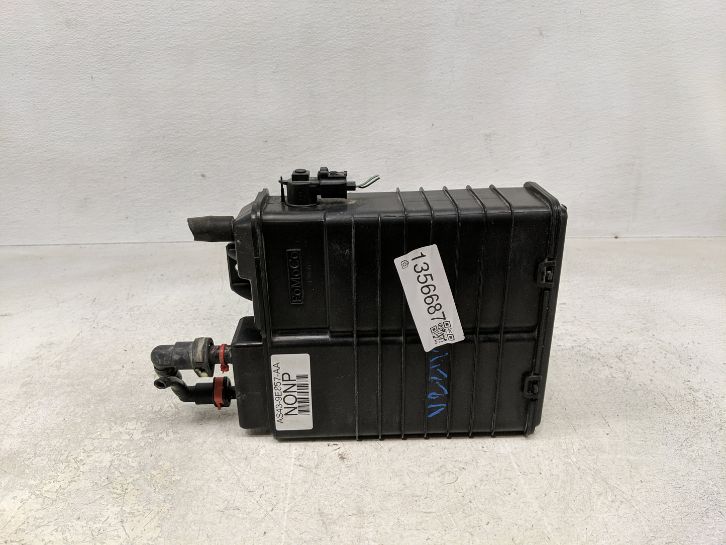 2010 Ford Focus Fuel Vapor Charcoal Canister 1356687 - Oemusedautoparts1.com