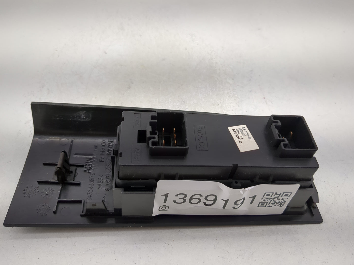 2008-2011 Ford Focus Master Power Window Switch Replacement Driver Side Left P/N:8L8T-14540-ACW Fits Fits 2008 2009 2010 201