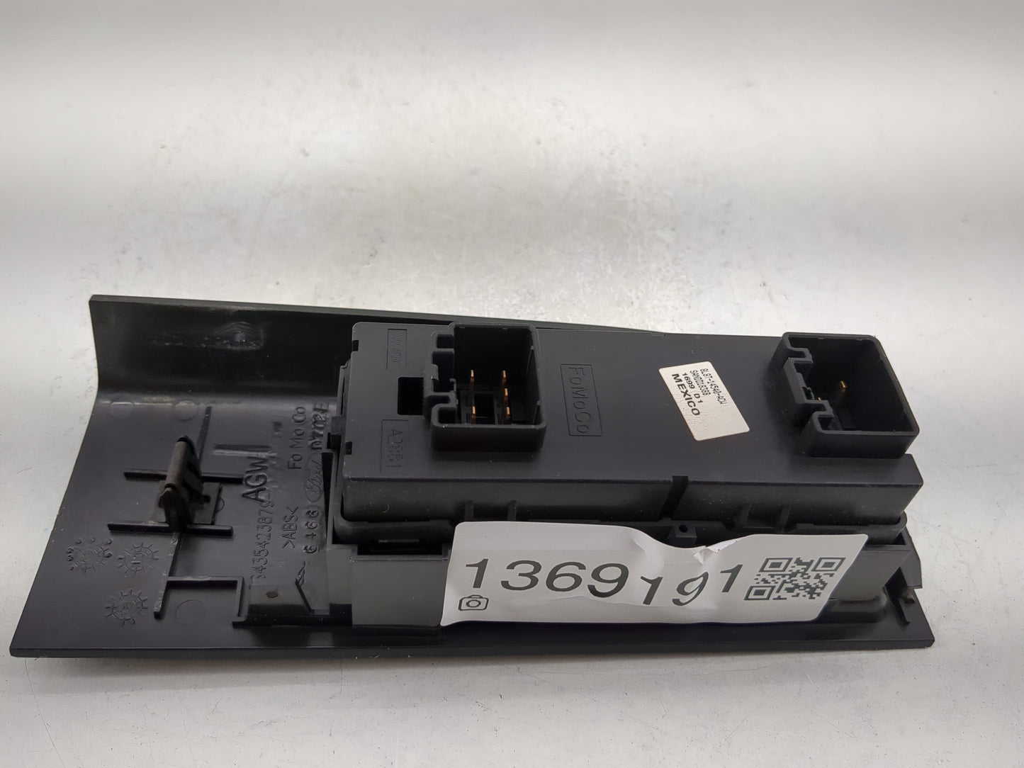 2008-2011 Ford Focus Master Power Window Switch Replacement Driver Side Left P/N:8L8T-14540-ACW Fits Fits 2008 2009 2010 201
