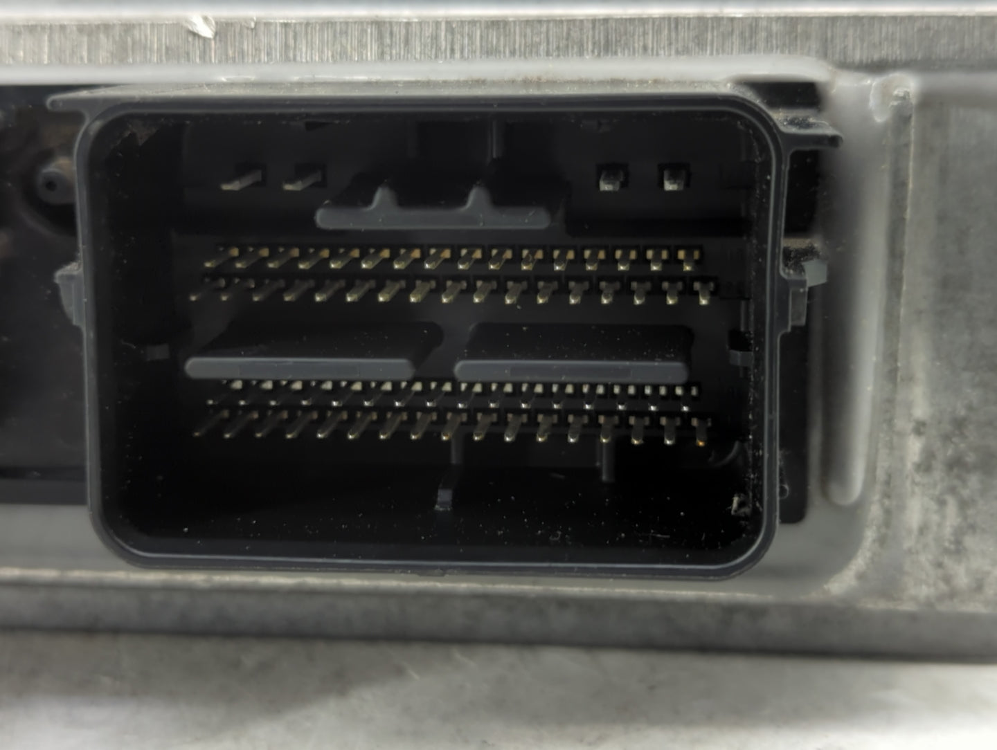 2008-2011 Ford Focus PCM Engine Control Computer ECU ECM PCU OEM P/N:8S4A-12A650-AJB Fits Fits 2008 2009 2010 2011 OEM Used 