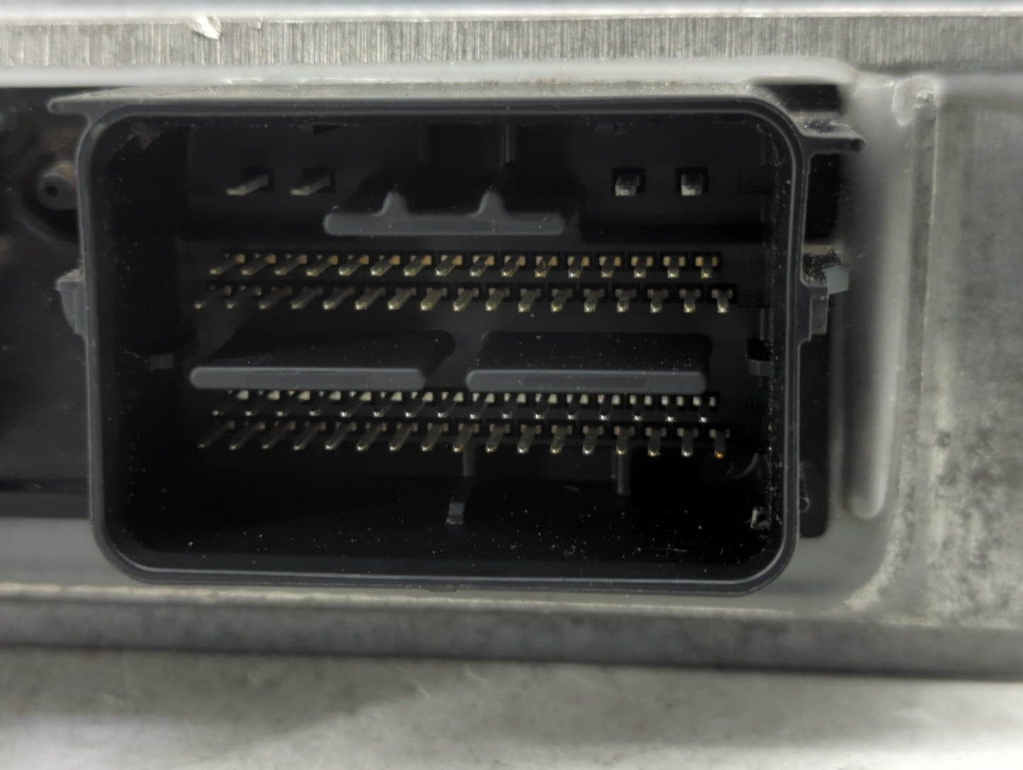 2008-2011 Ford Focus PCM Engine Control Computer ECU ECM PCU OEM P/N:8S4A-12A650-AJB Fits Fits 2008 2009 2010 2011 OEM Used 