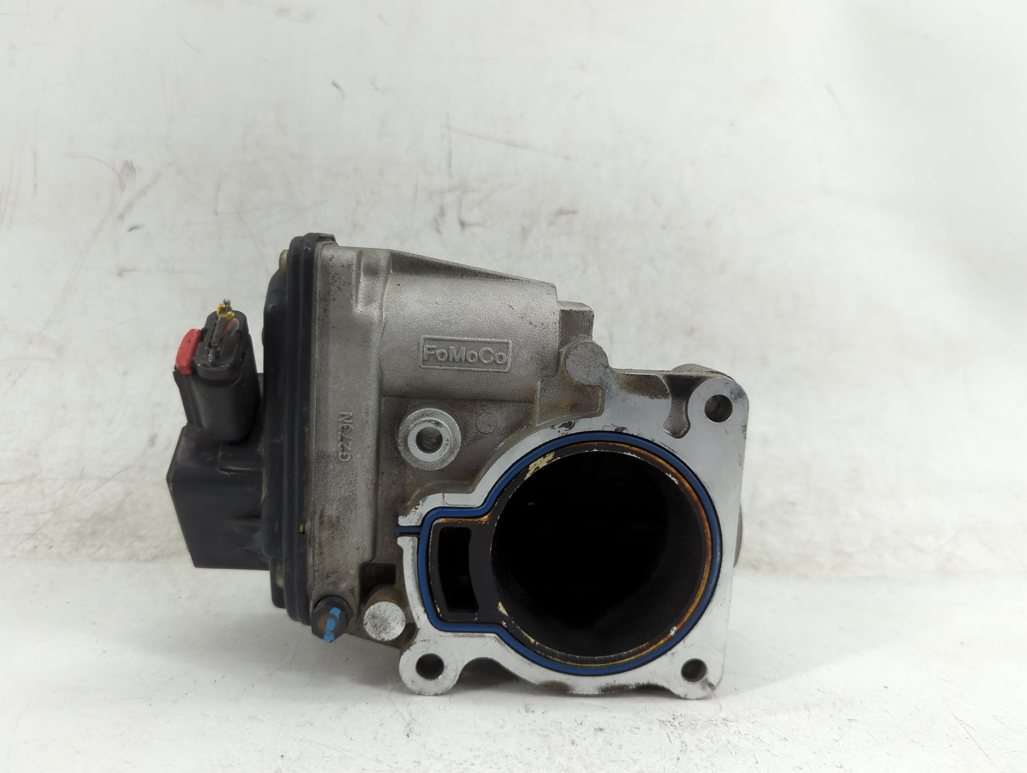 2008-2011 Ford Focus Throttle Body P/N:9T4E-9E928-BA Fits Fits 2008 2009 2010 2011 2012 2013 OEM Used Auto Parts - Oemusedau
