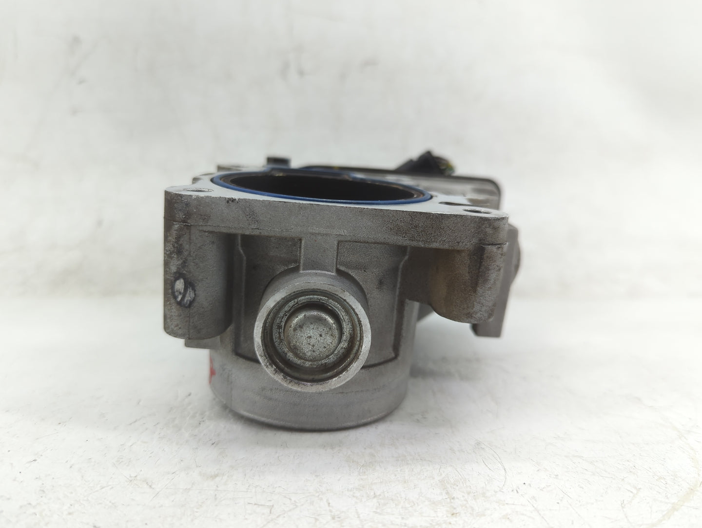 2008-2011 Ford Focus Throttle Body P/N:9T4E-9E928-BA Fits Fits 2008 2009 2010 2011 2012 2013 OEM Used Auto Parts - Oemusedau