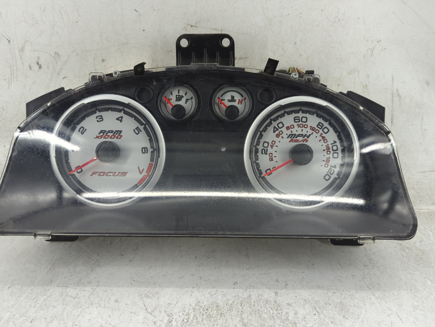 2010-2011 Ford Focus Instrument Cluster Speedometer Gauges P/N:8S4T-10890-C Fits Fits 2010 2011 OEM Used Auto Parts - Oemuse
