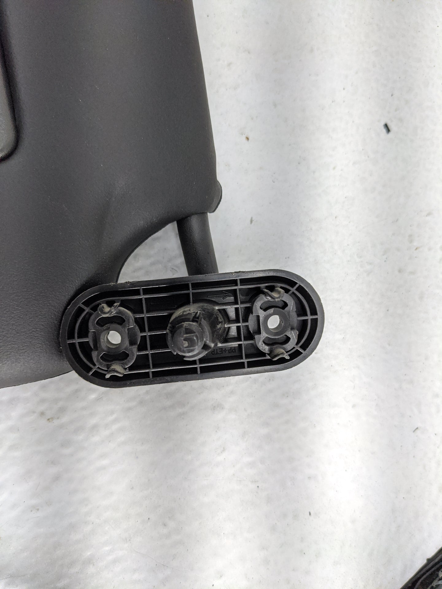 2008-2011 Ford Focus Sun Visor Shade Replacement Passenger Right Mirror Fits Fits 2008 2009 2010 2011 OEM Used Auto Parts - 