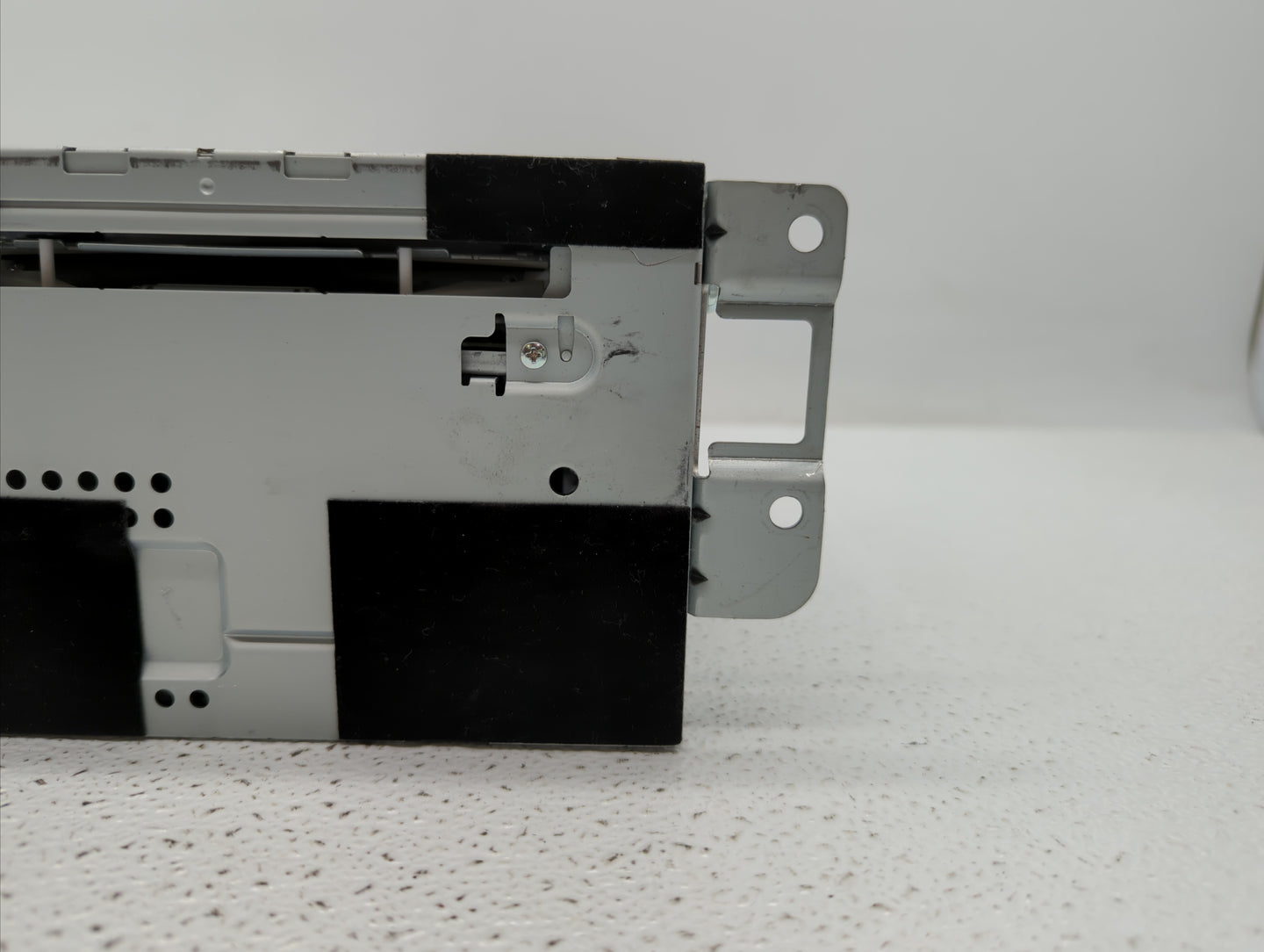 2010-2011 Ford Focus Radio AM FM Cd Player Receiver Replacement P/N:9S4T-18C869-BK Fits Fits 2010 2011 OEM Used Auto Parts -