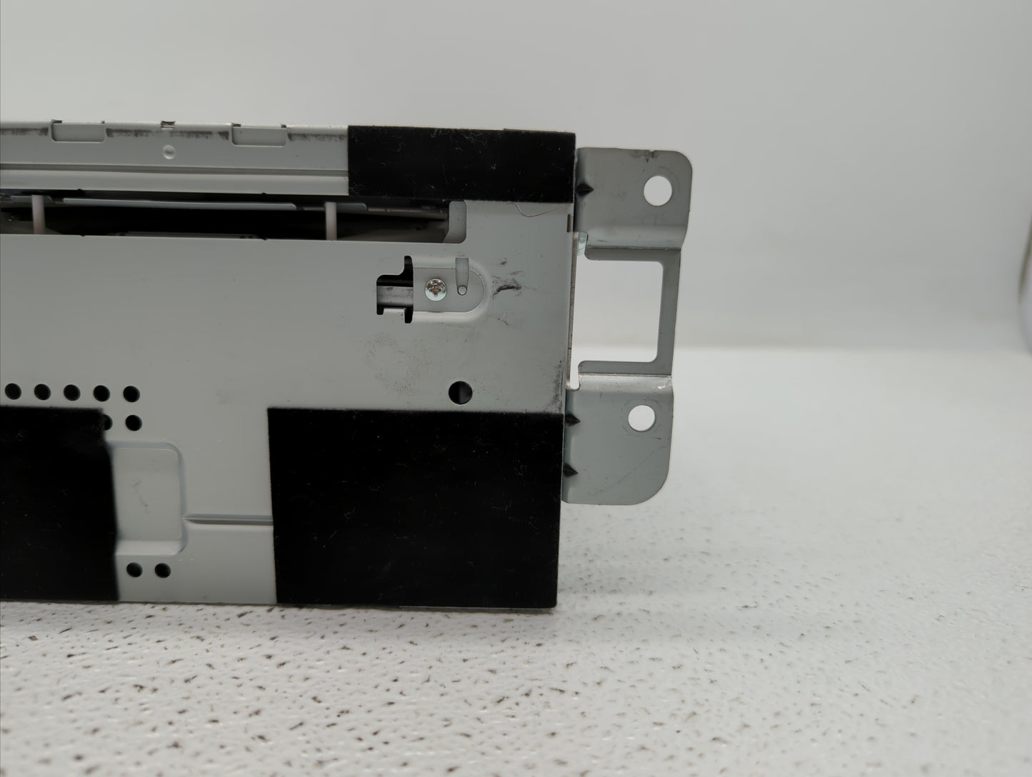 2010-2011 Ford Focus Radio AM FM Cd Player Receiver Replacement P/N:9S4T-18C869-BK Fits Fits 2010 2011 OEM Used Auto Parts -