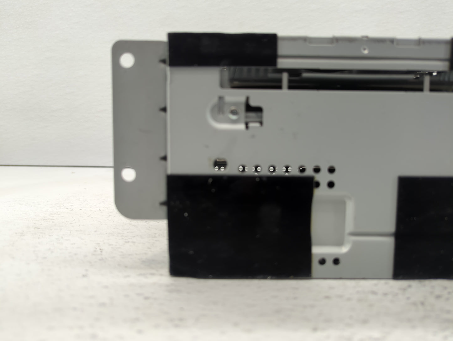 2010-2011 Ford Focus Radio AM FM Cd Player Receiver Replacement P/N:9S4T-19C157-BD 9S4T-19C157-AH Fits Fits 2010 2011 OEM Us