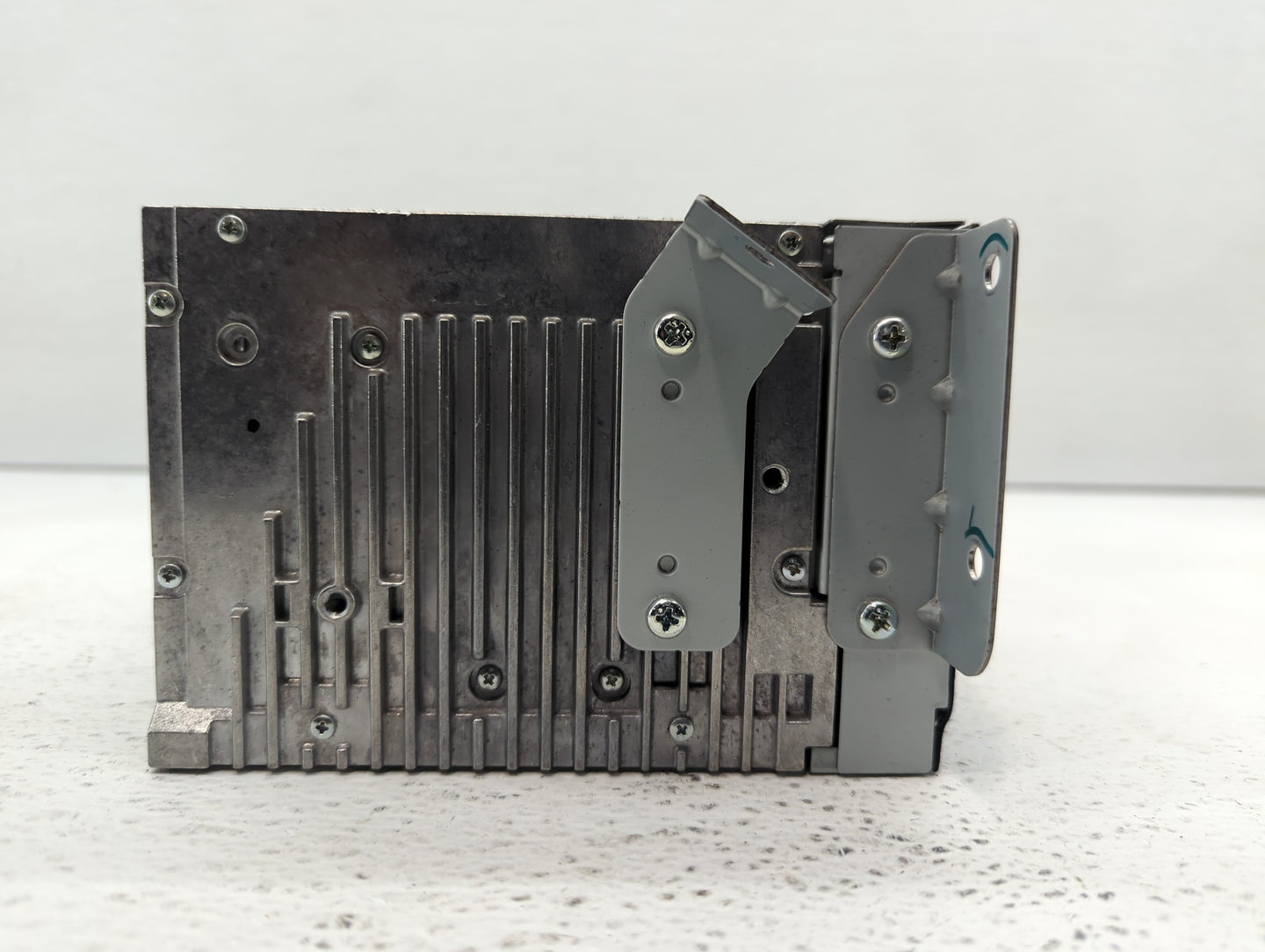 2010-2011 Ford Focus Radio AM FM Cd Player Receiver Replacement P/N:9S4T-19C157-BD 9S4T-19C157-AH Fits Fits 2010 2011 OEM Us