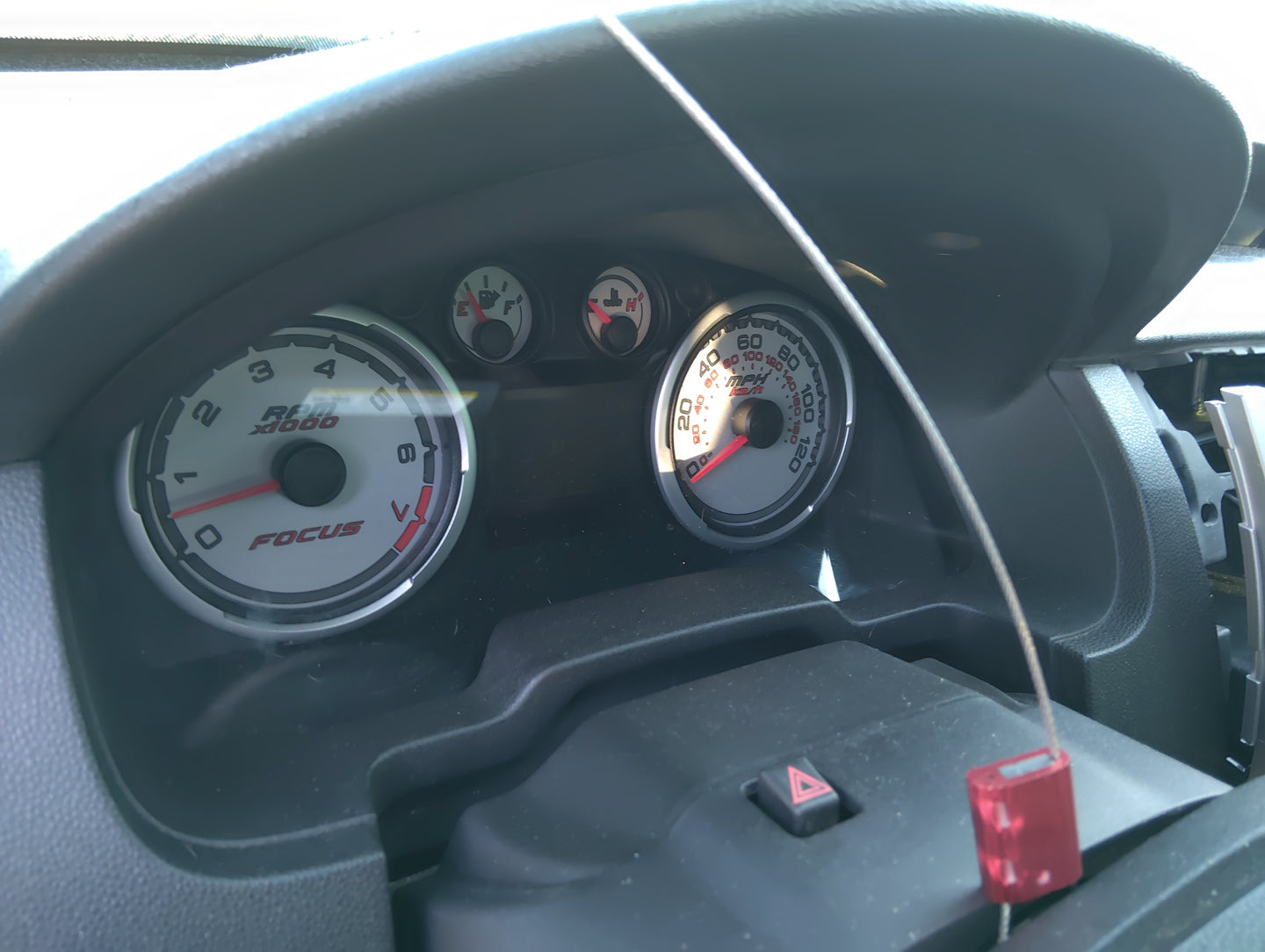 2010-2011 Ford Focus Instrument Cluster Speedometer Gauges Miles:120K Fits Fits 2010 2011 OEM Used Auto Parts - Oemusedautop