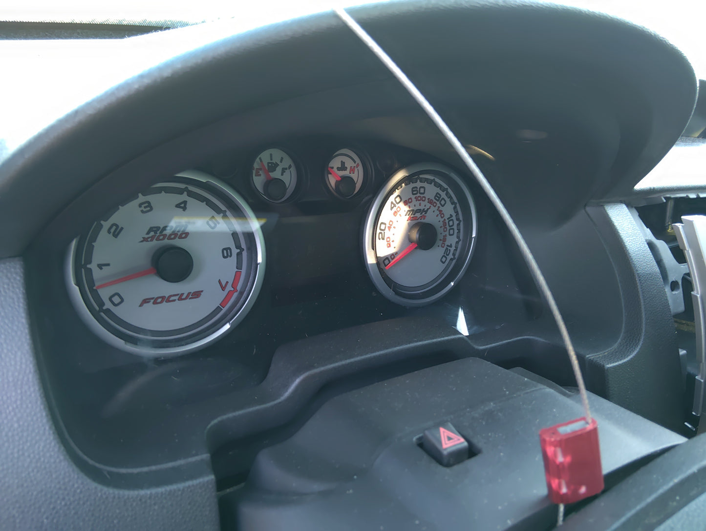 2010-2011 Ford Focus Instrument Cluster Speedometer Gauges Miles:120K Fits Fits 2010 2011 OEM Used Auto Parts - Oemusedautop
