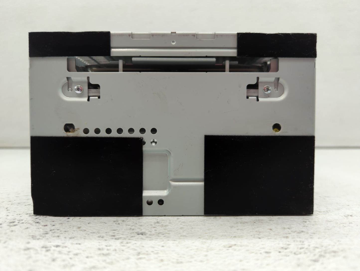 2010-2011 Ford Focus Radio AM FM Cd Player Receiver Replacement P/N:AS4T-18D822-AA Fits Fits 2010 2011 OEM Used Auto Parts -