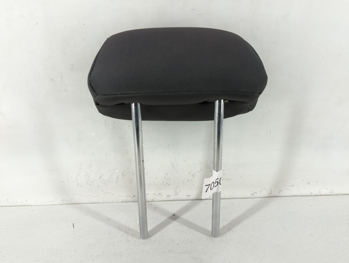 2008-2010 Ford Focus Headrest Head Rest Front Driver Passenger Seat Fits Fits 2008 2009 2010 OEM Used Auto Parts - Oemusedau