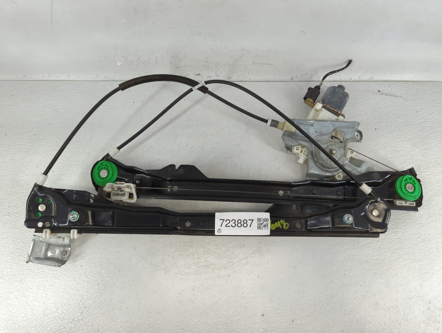 2008-2011 Ford Focus Driver Left Front Window Regulator - Oemusedautoparts1.com