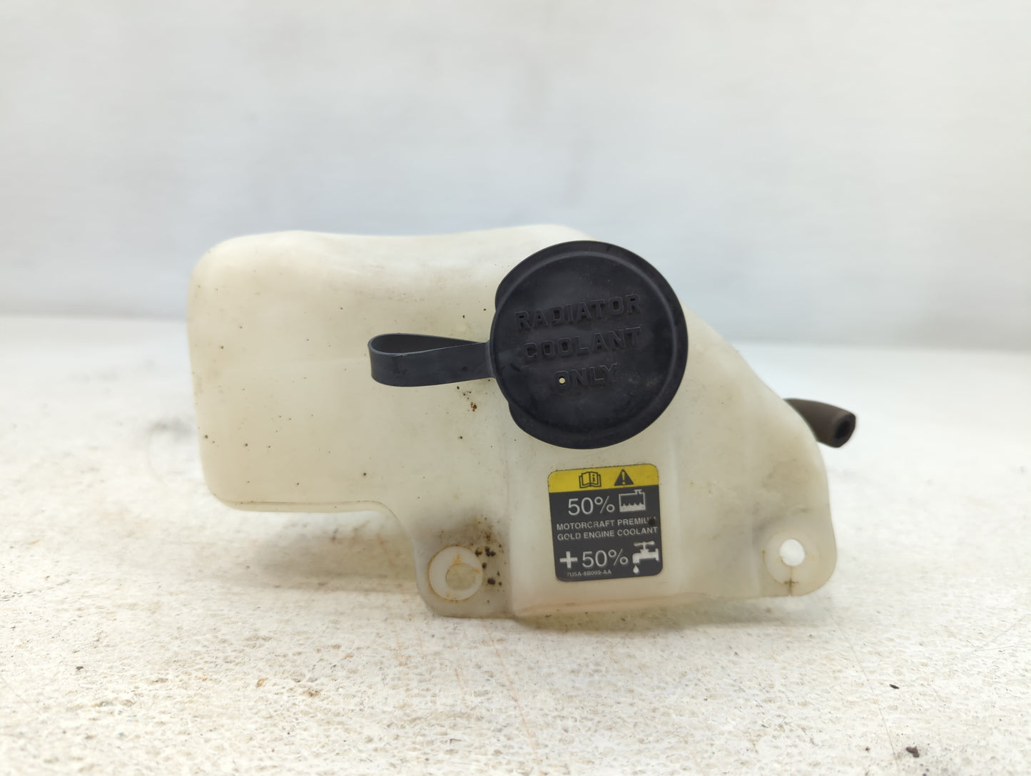 2008-2011 Ford Focus Radiator Coolant Overflow Expansion Tank Bottle 745082 - Oemusedautoparts1.com