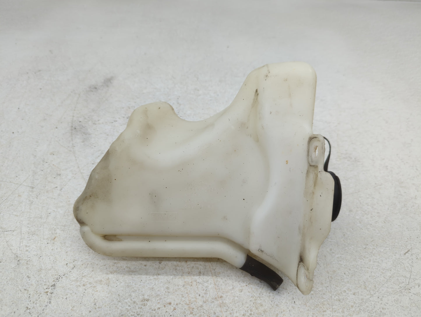 2008-2011 Ford Focus Radiator Coolant Overflow Expansion Tank Bottle 745082 - Oemusedautoparts1.com
