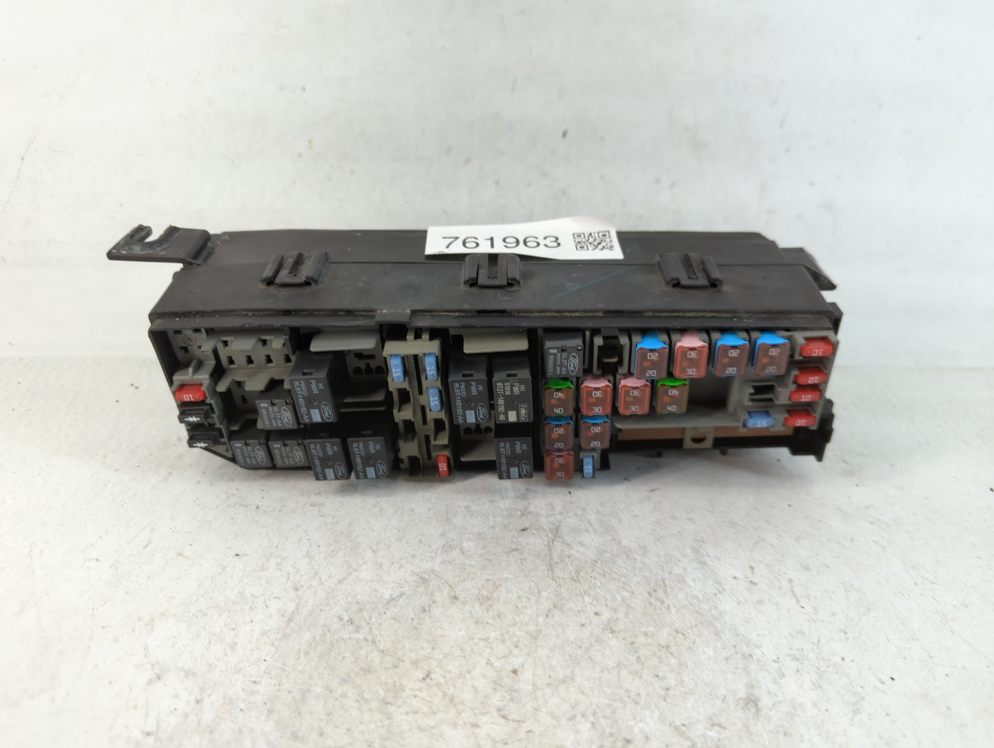 2008-2011 Ford Focus Fusebox Fuse Box Panel Relay Module P/N:3B01A0101 Fits Fits 2008 2009 2010 2011 OEM Used Auto Parts - O