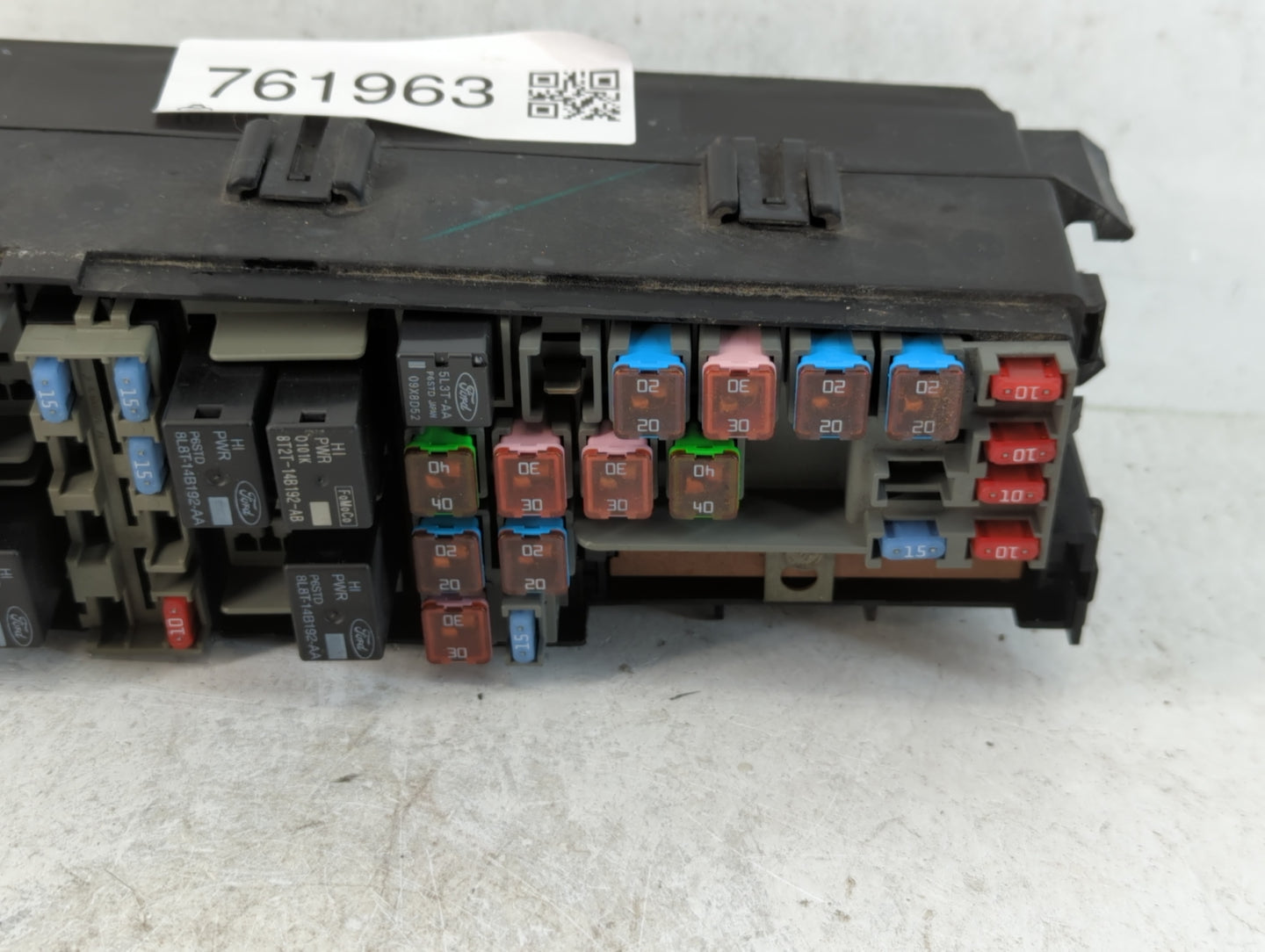 2008-2011 Ford Focus Fusebox Fuse Box Panel Relay Module P/N:3B01A0101 Fits Fits 2008 2009 2010 2011 OEM Used Auto Parts - O