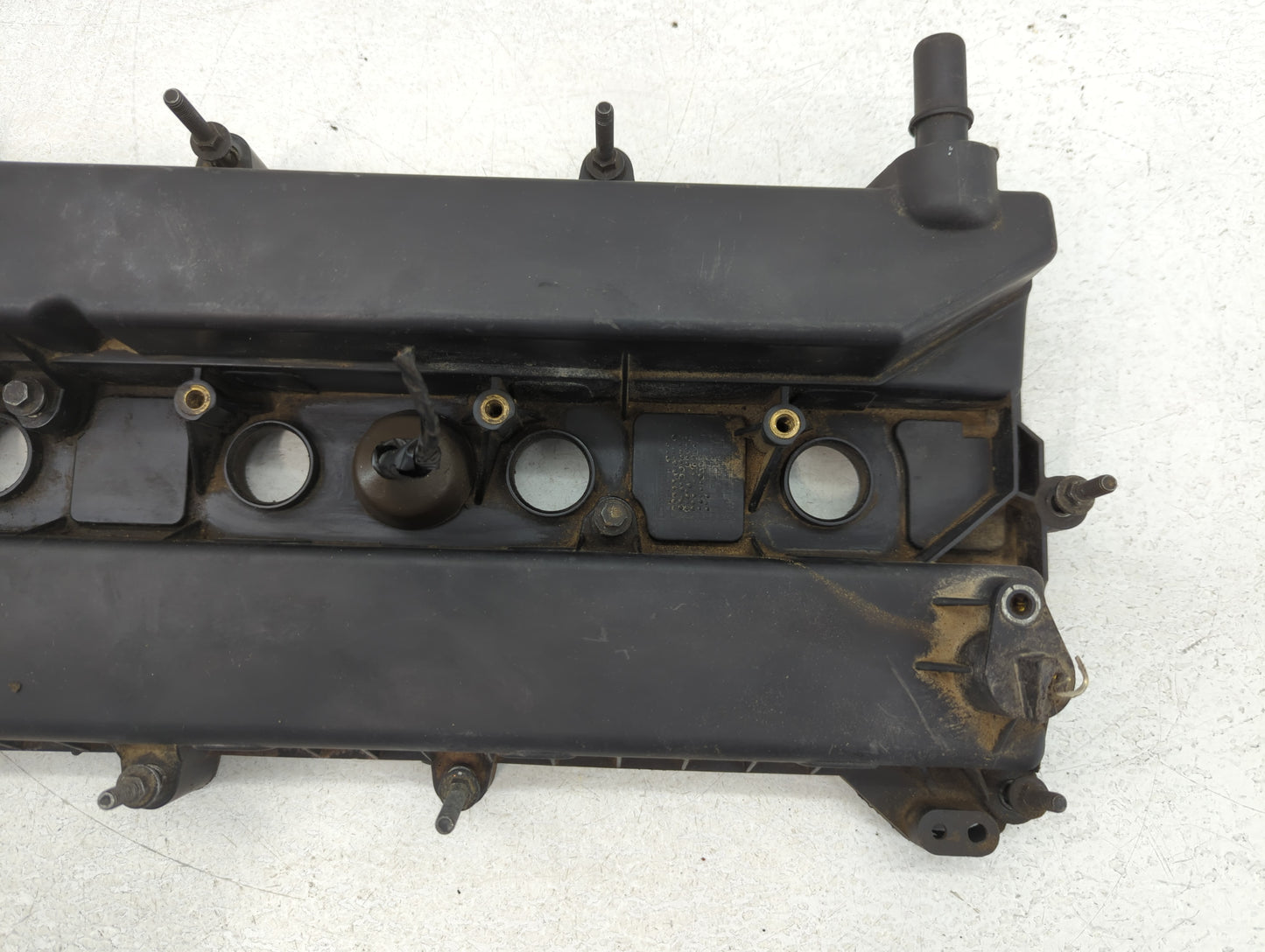 2010 Ford Focus Driver Left Cylinder Head Valve Cover P/N:PA 66-GF 25-M15 Fits OEM Used Auto Parts - Oemusedautoparts1.com