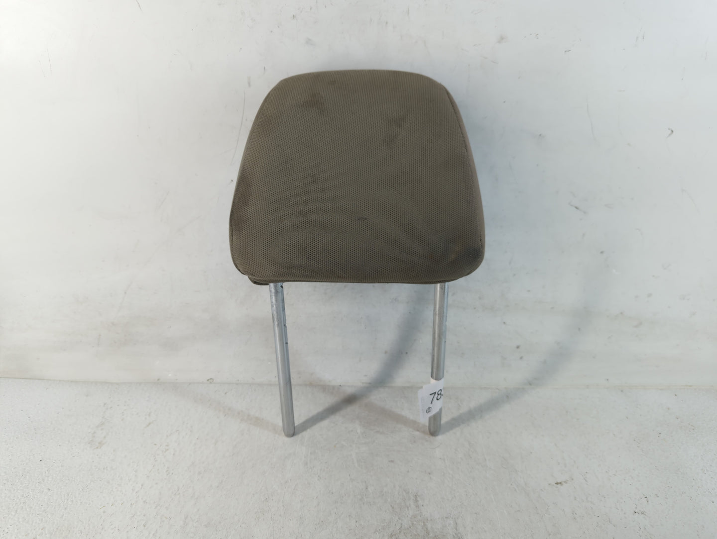 2008-2010 Ford Focus Headrest Head Rest Front Driver Passenger Seat Fits Fits 2008 2009 2010 OEM Used Auto Parts - Oemusedau