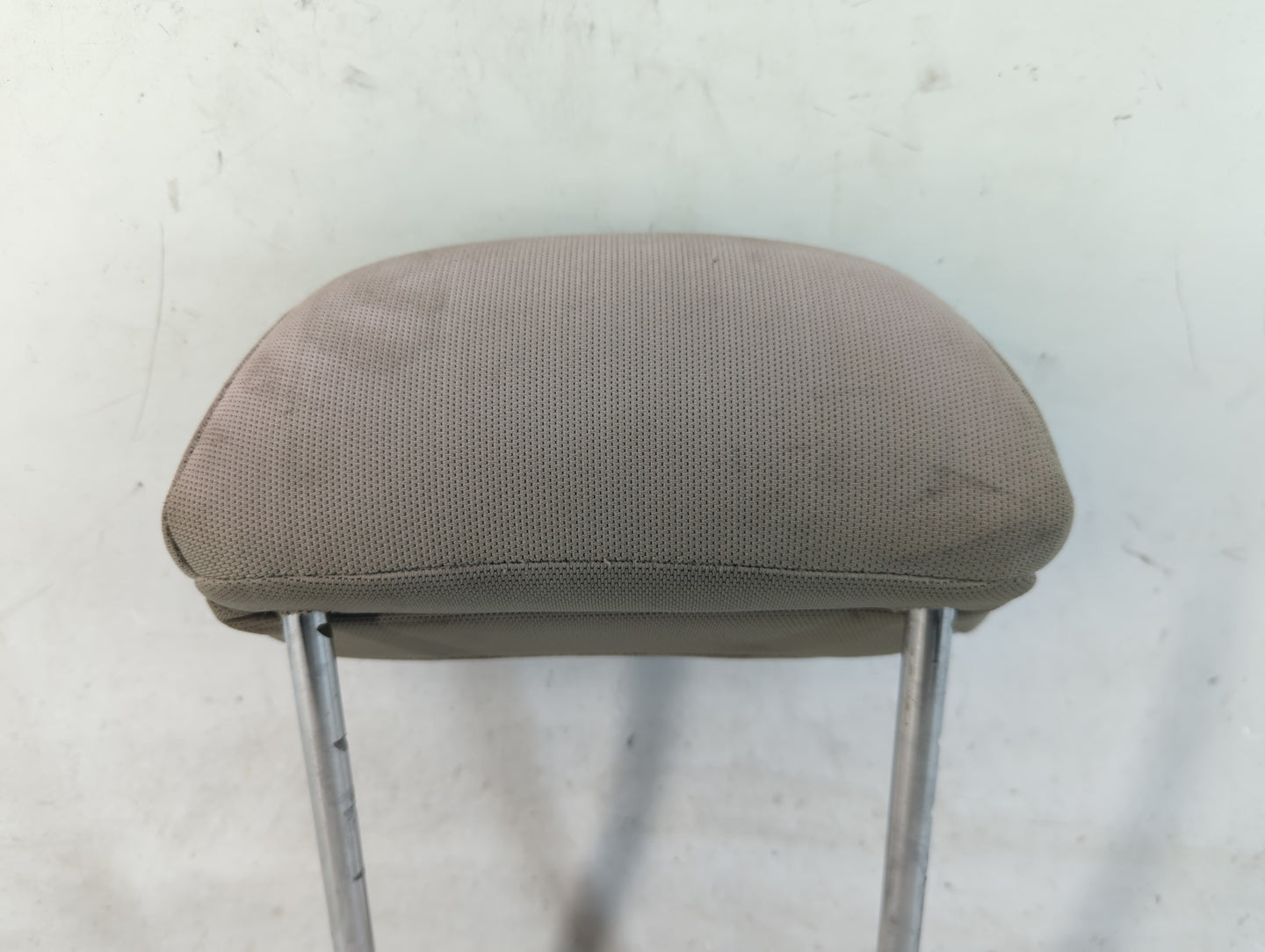 2008-2010 Ford Focus Headrest Head Rest Front Driver Passenger Seat Fits Fits 2008 2009 2010 OEM Used Auto Parts - Oemusedau