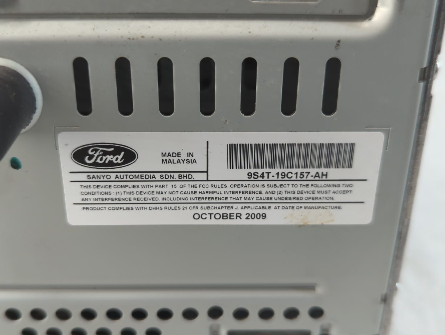 2010-2011 Ford Focus Radio AM FM Cd Player Receiver Replacement P/N:9S4T-19C157-AH Fits Fits 2010 2011 OEM Used Auto Parts -