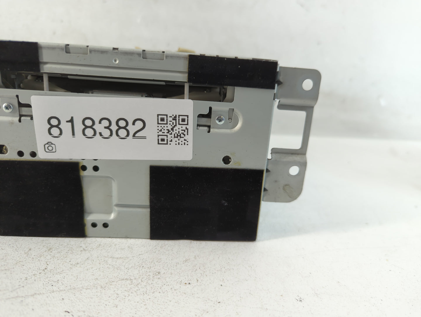 2010-2011 Ford Focus Radio AM FM Cd Player Receiver Replacement P/N:9S4T-19C157-AH Fits Fits 2010 2011 OEM Used Auto Parts -