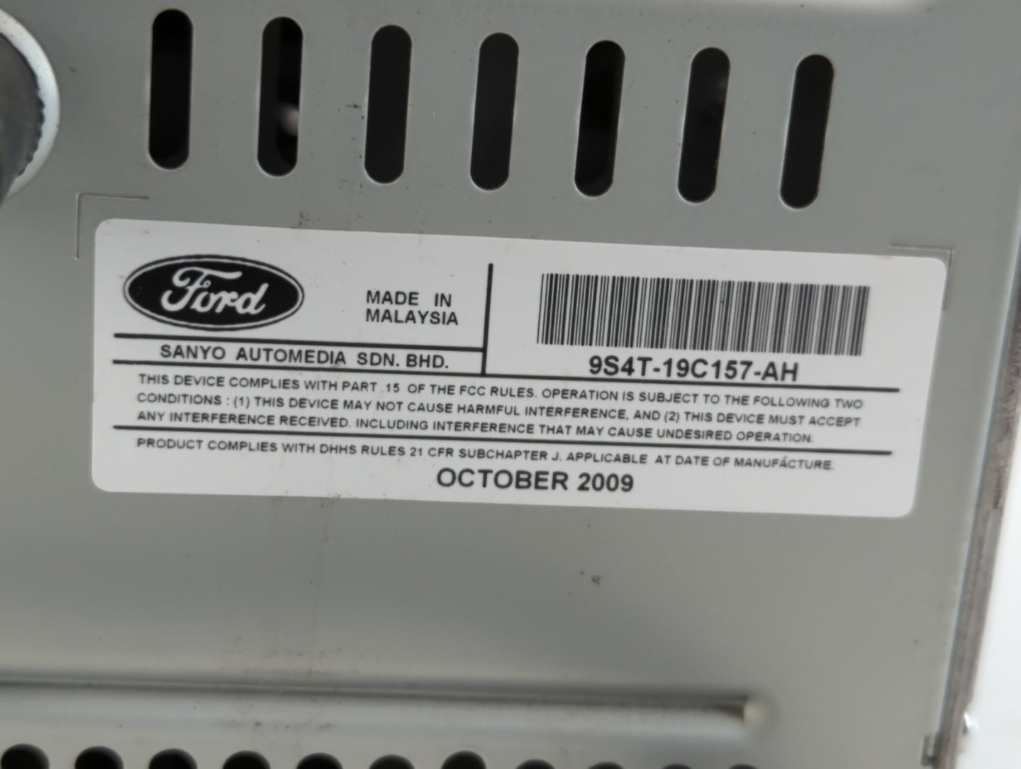 2010-2011 Ford Focus Radio AM FM Cd Player Receiver Replacement P/N:9S4T-19C157-AH Fits Fits 2010 2011 OEM Used Auto Parts -