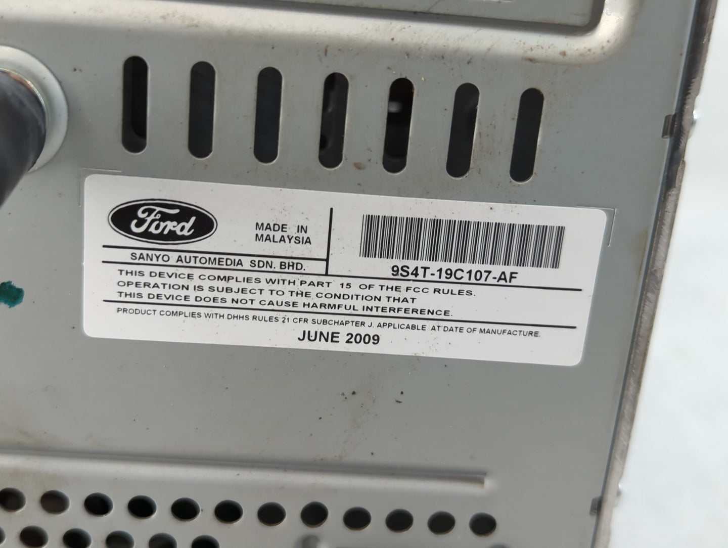 2009-2011 Ford Focus Radio AM FM Cd Player Receiver Replacement P/N:9S4T-19C107-AF Fits Fits 2009 2010 2011 OEM Used Auto Pa