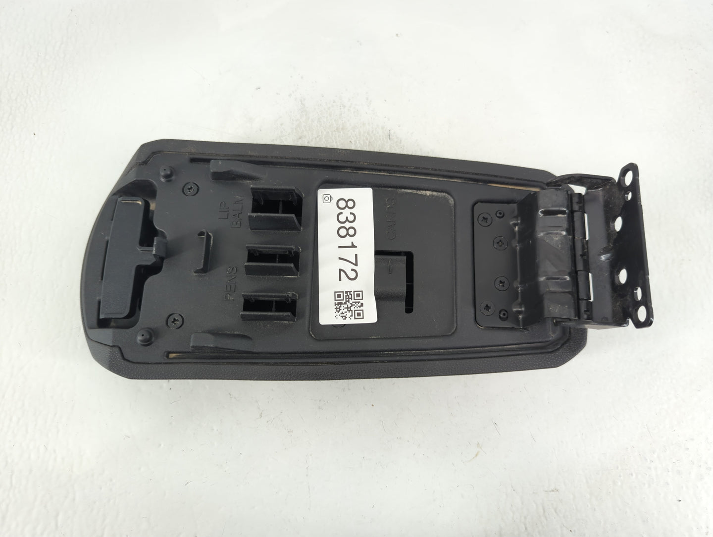 2010 Ford Focus Center Console Armrest Cover Lid P/N:KF3043A201 265 09 Fits OEM Used Auto Parts - Oemusedautoparts1.com